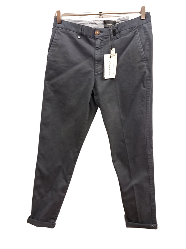 CHINOS BASICO - BL.11