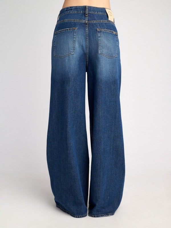 JEANS LOVELY - STAFF GALLERY