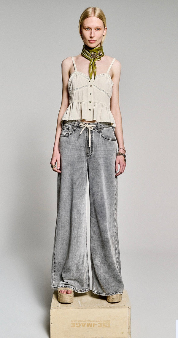 JEANS LOVELY - STAFF GALLERY
