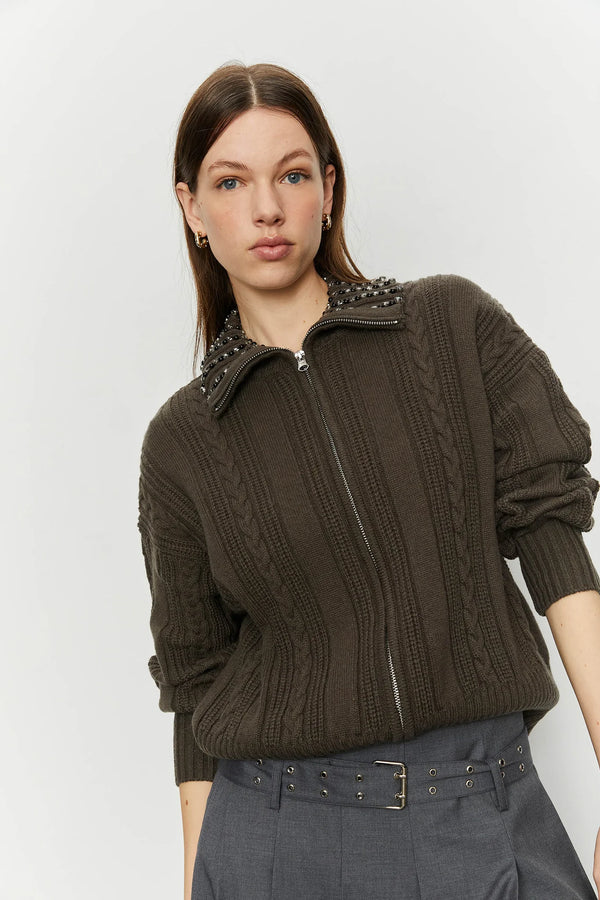 MAGLIA CON ZIP E RICAMO SUL COLLO - ISABELLE BLANCHE