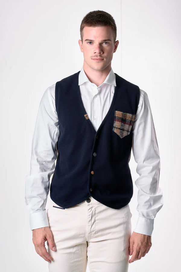 GILET MONOPETTO CON RETRO E TASCHINO IN TESSUTO - V2