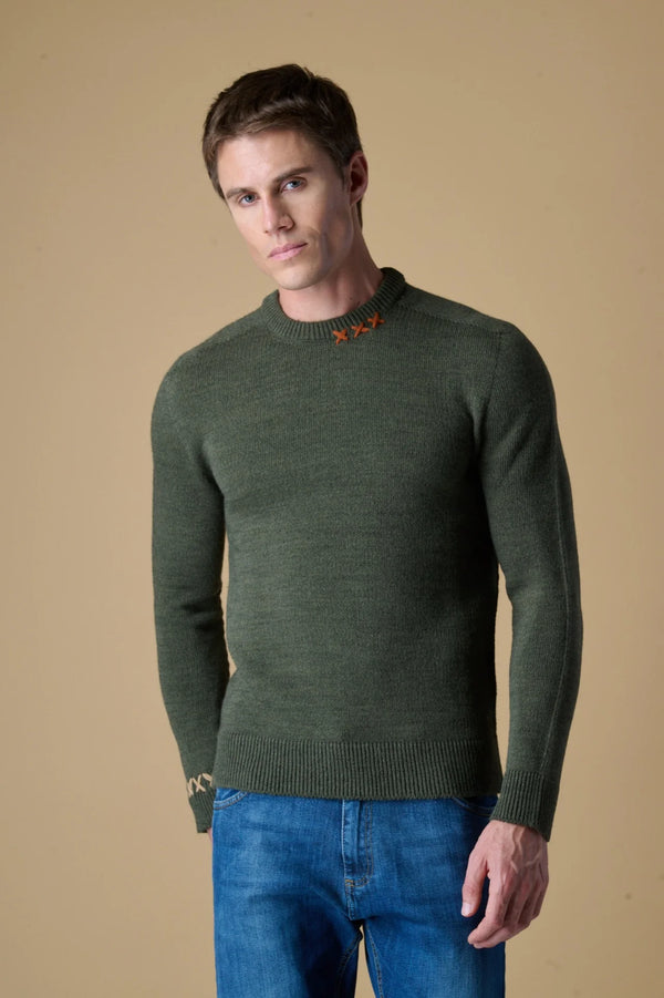 MAGLIONE CON RICAMI A X - V2