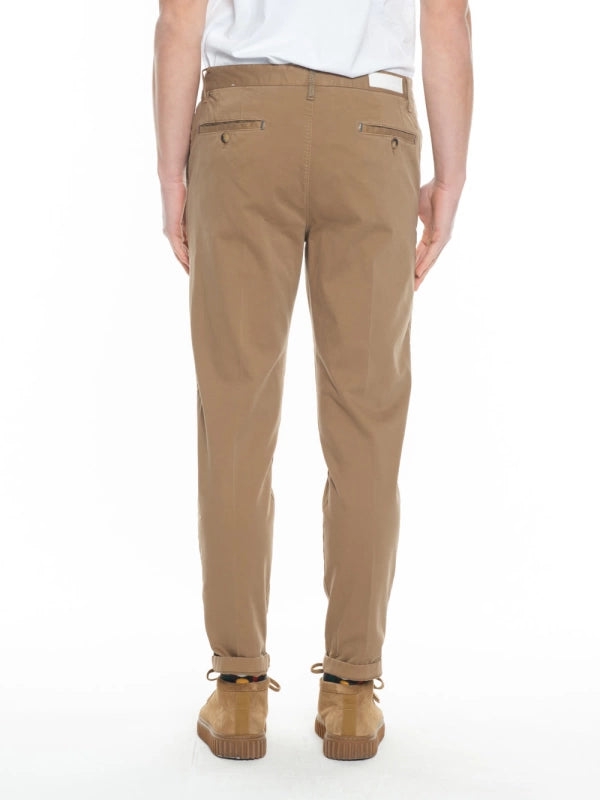 CHINOS BASICO - BL.11