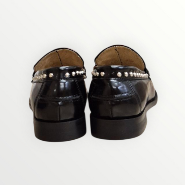 MOCASSINO IN PELLE CON BORCHIE - DIVINE FOLLIE